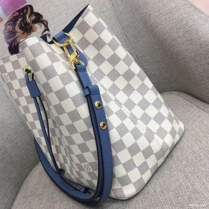 Fashion Reps Bags LV 19B570395 0605
